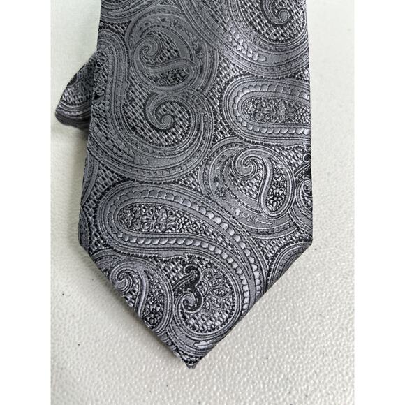 Michael Kors Gray Classic Paisley Pattern Tie NWOT - Picture 2 of 6